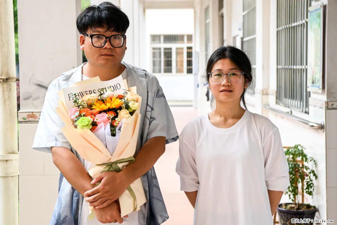 全网追的“扁担女孩”,找了一份暑假工,时薪12元 - 嘉峪关生活资讯 - 嘉峪关28生活网 jyg.28life.com